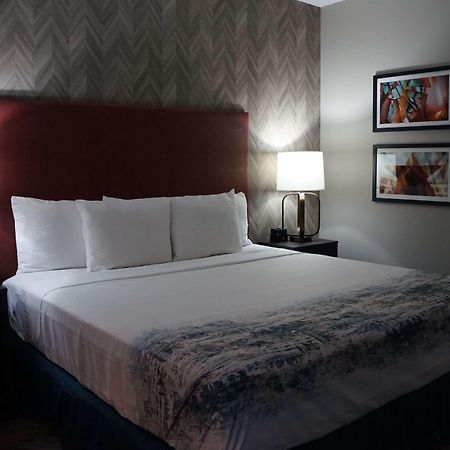 La Quinta Inn & Suites Dfw West-Glade-Parks Euless Eksteriør billede