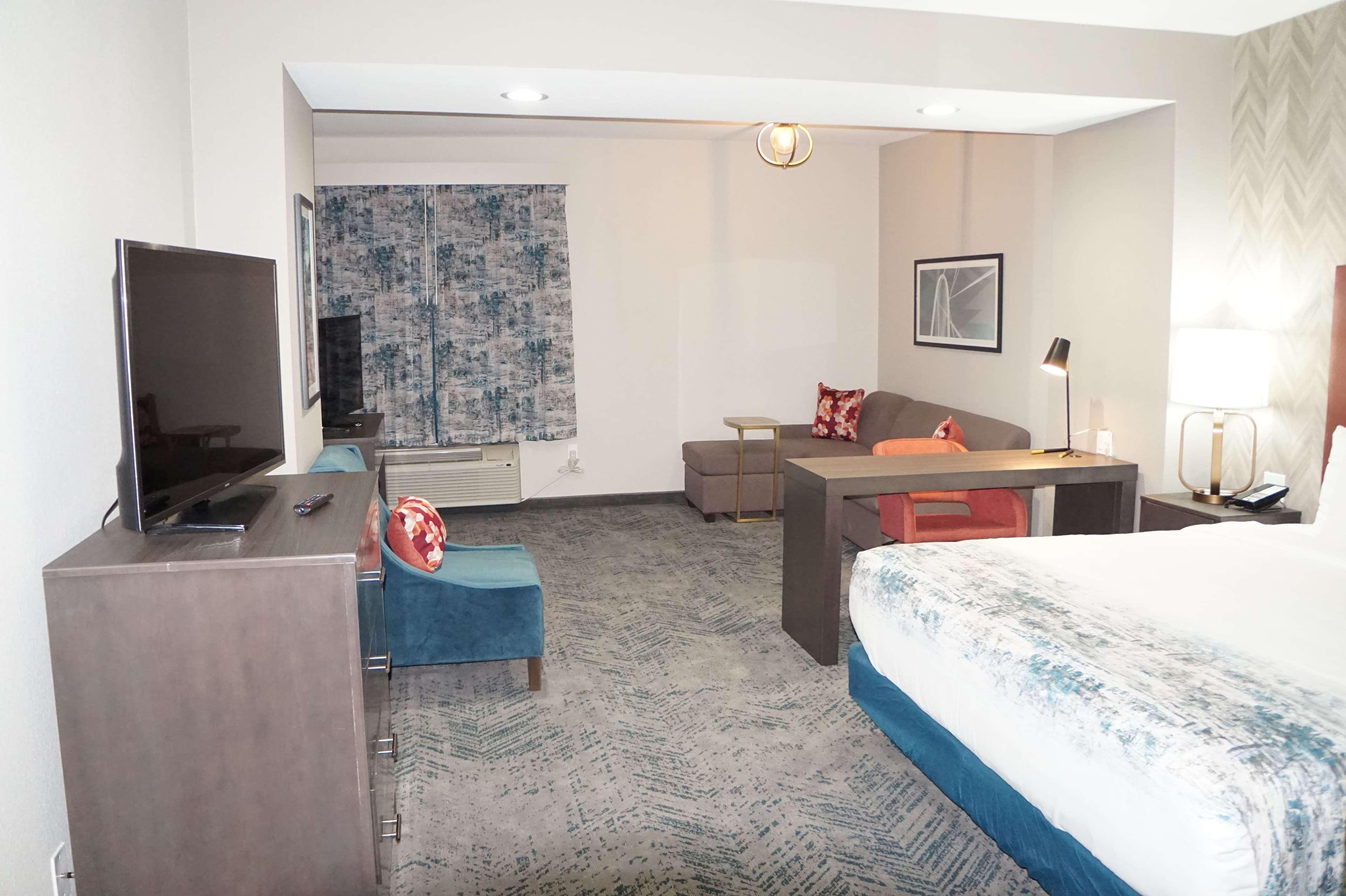 La Quinta Inn & Suites Dfw West-Glade-Parks Euless Eksteriør billede