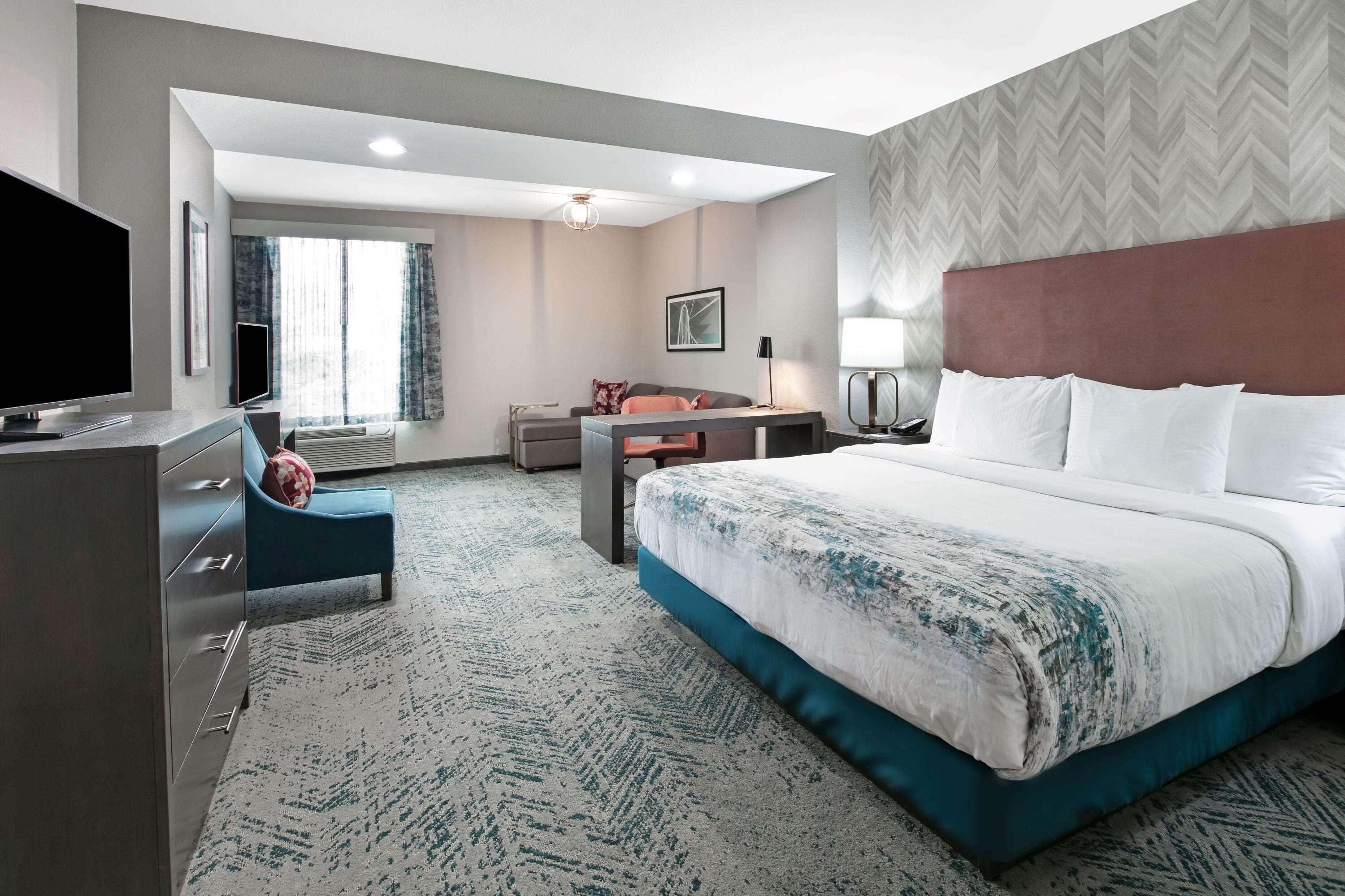 La Quinta Inn & Suites Dfw West-Glade-Parks Euless Eksteriør billede
