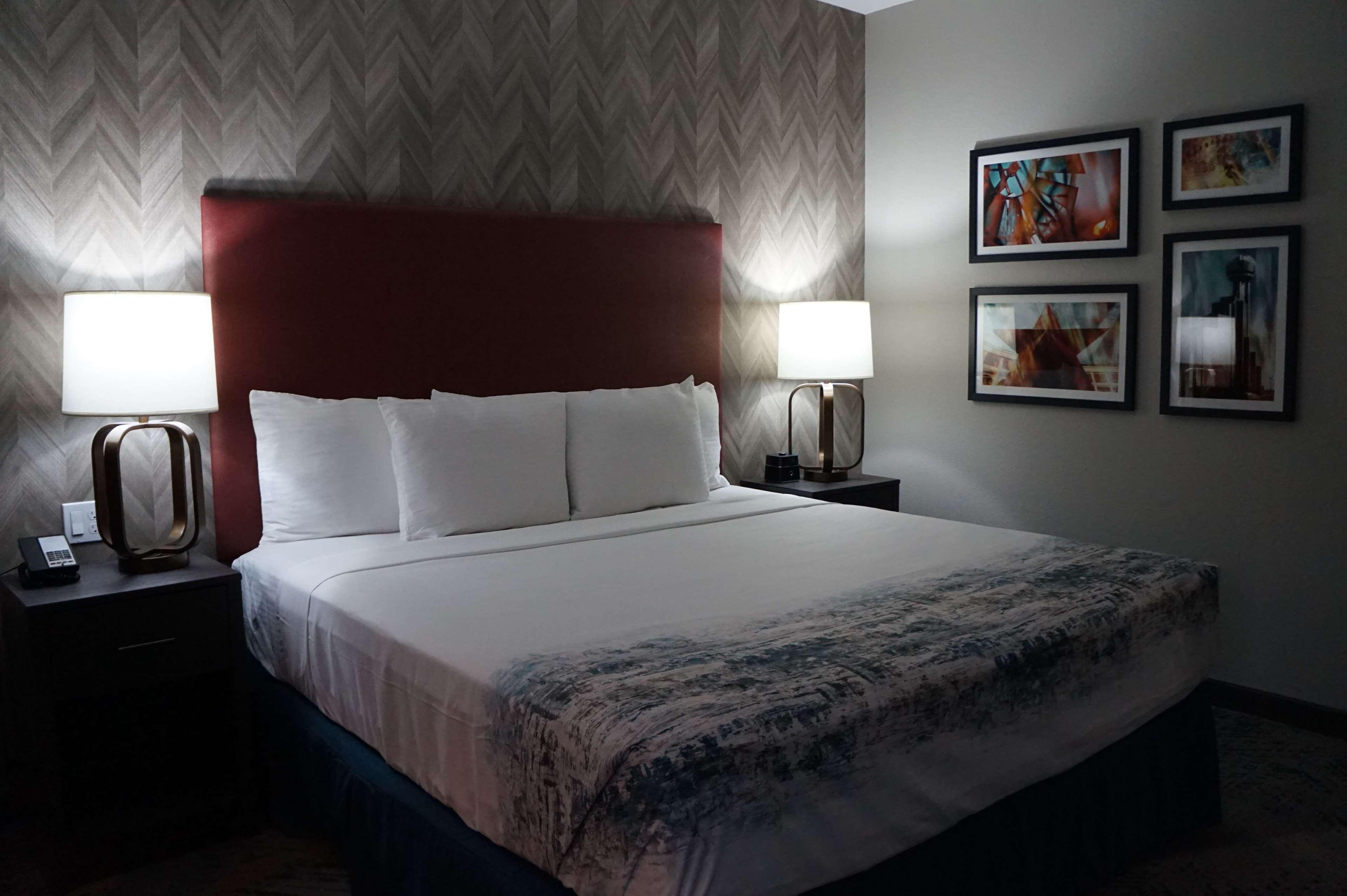 La Quinta Inn & Suites Dfw West-Glade-Parks Euless Eksteriør billede