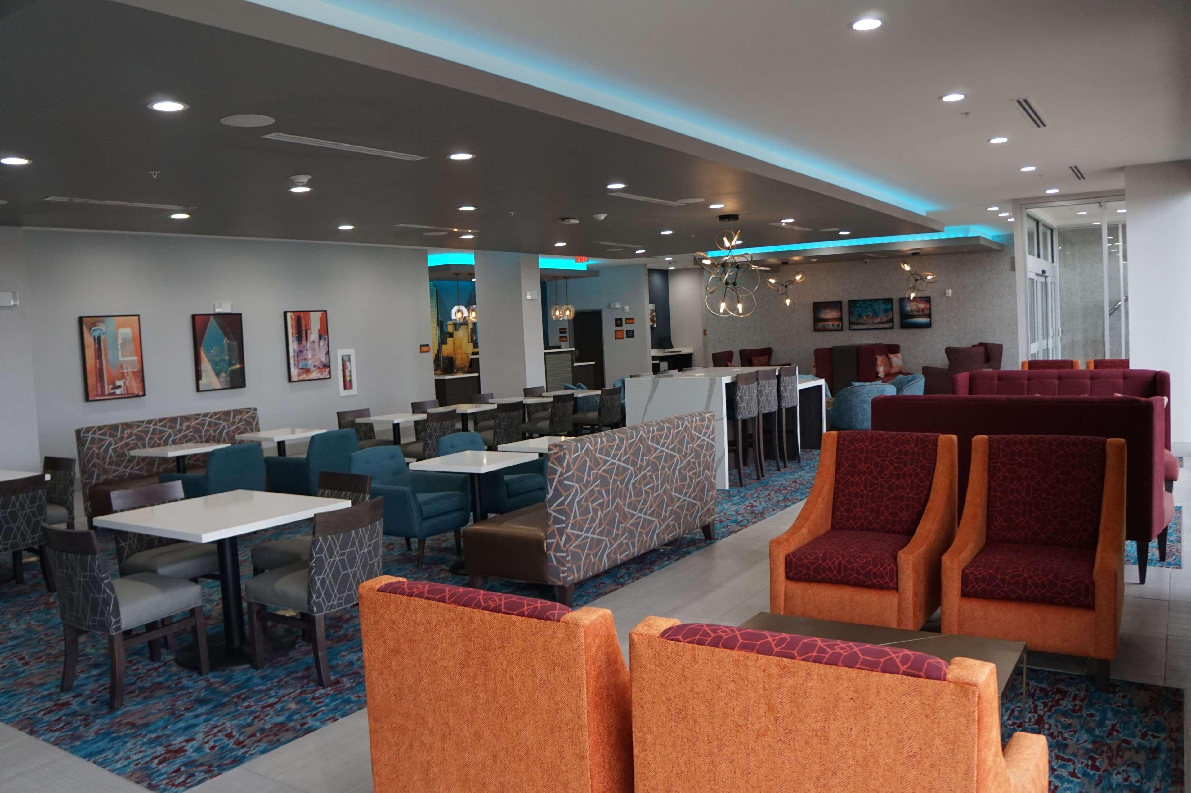 La Quinta Inn & Suites Dfw West-Glade-Parks Euless Eksteriør billede