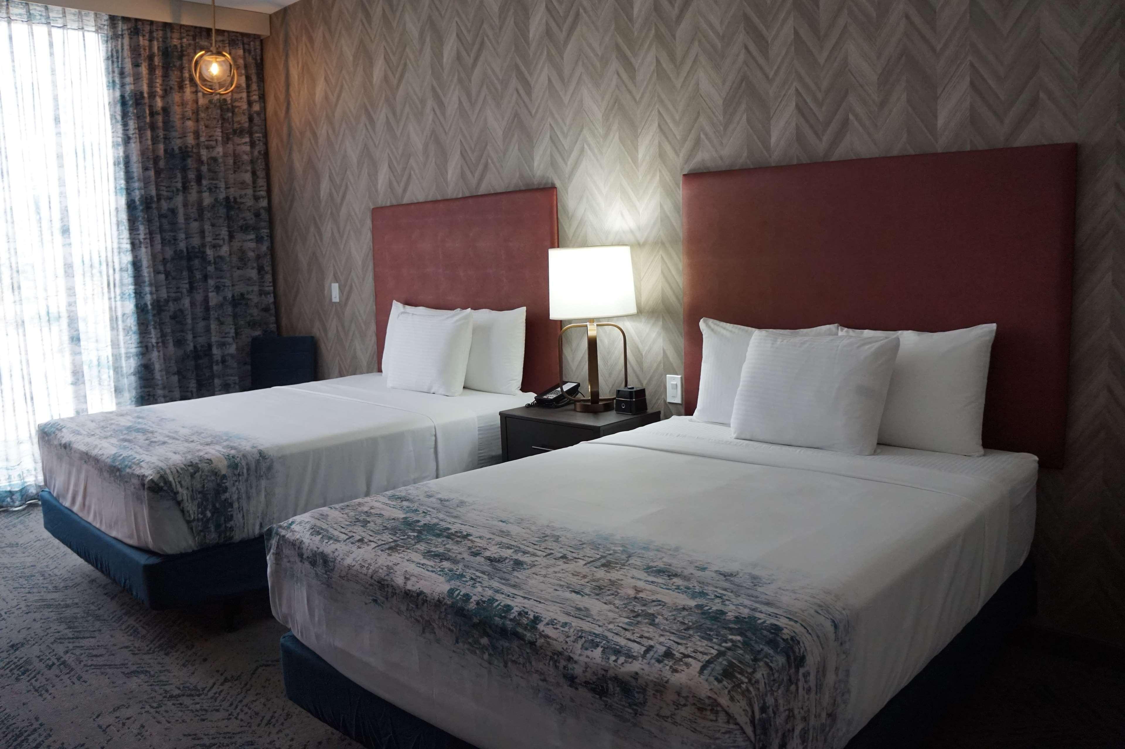 La Quinta Inn & Suites Dfw West-Glade-Parks Euless Eksteriør billede